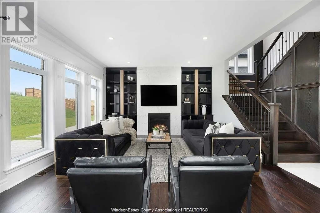 1271 CAMPANA CRESCENT