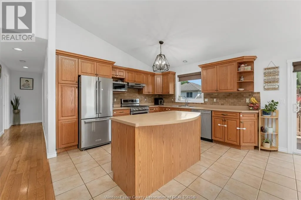 208 BRIEN AVENUE West