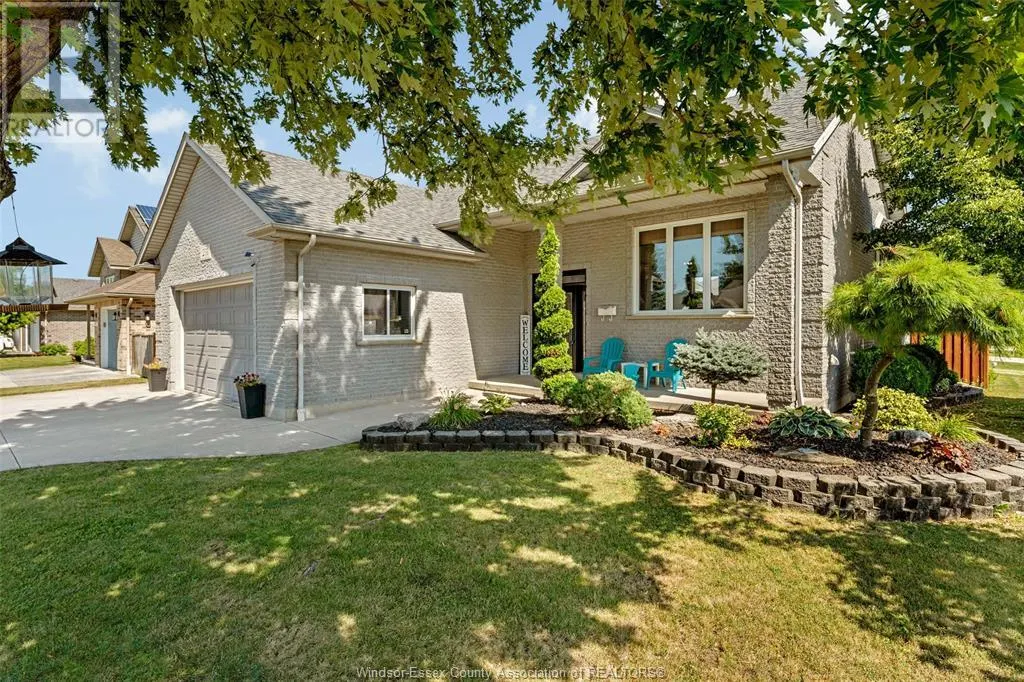 208 BRIEN AVENUE West