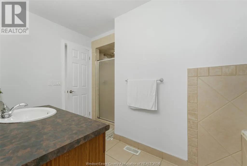 208 BRIEN AVENUE West