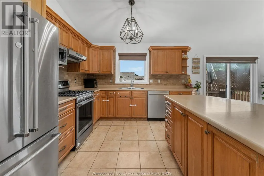 208 BRIEN AVENUE West