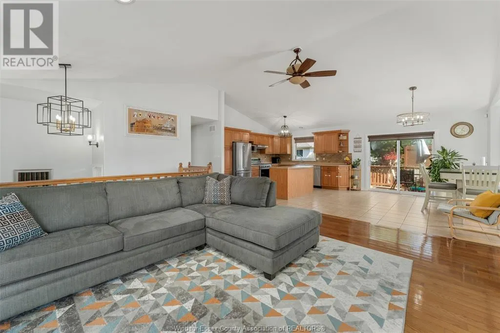 208 BRIEN AVENUE West