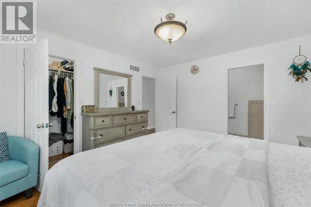 208 BRIEN AVENUE West