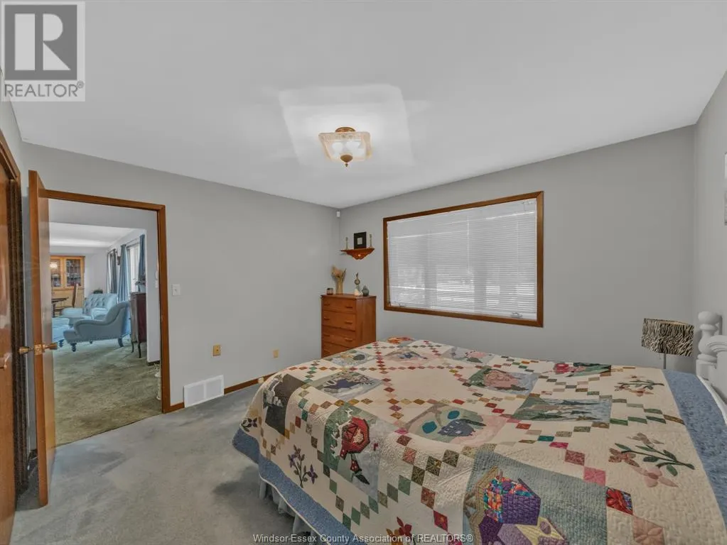 1121 Mersea Road 1