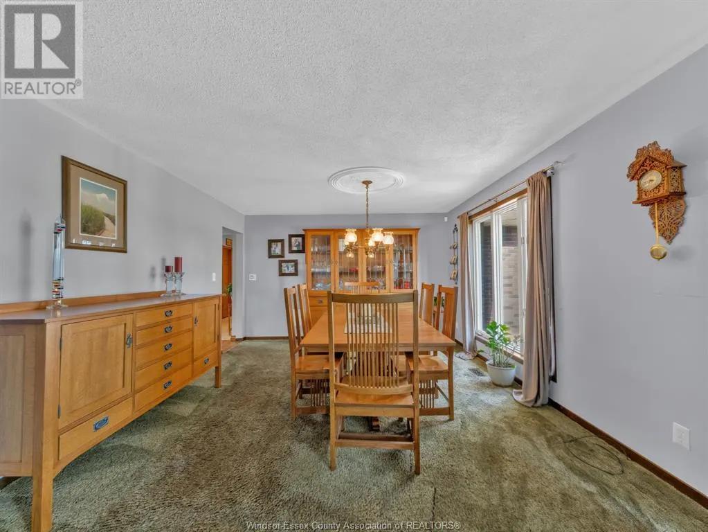 1121 Mersea Road 1
