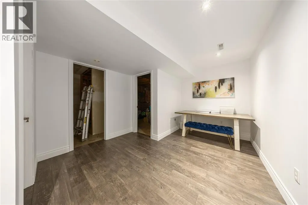 444 HADFIELD CRESCENT