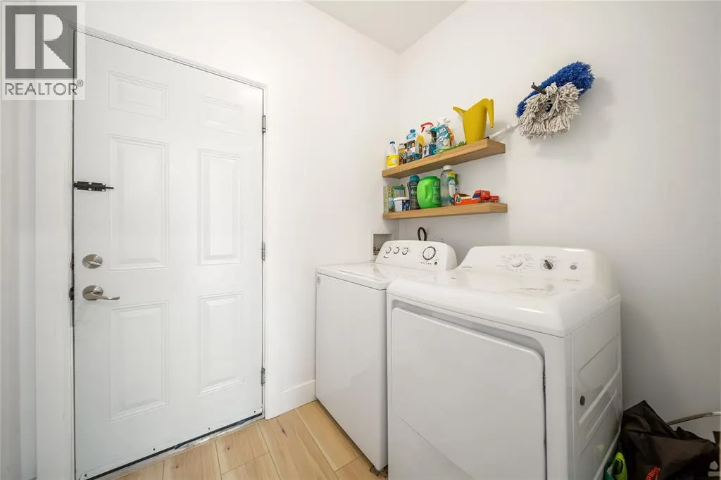 444 HADFIELD CRESCENT