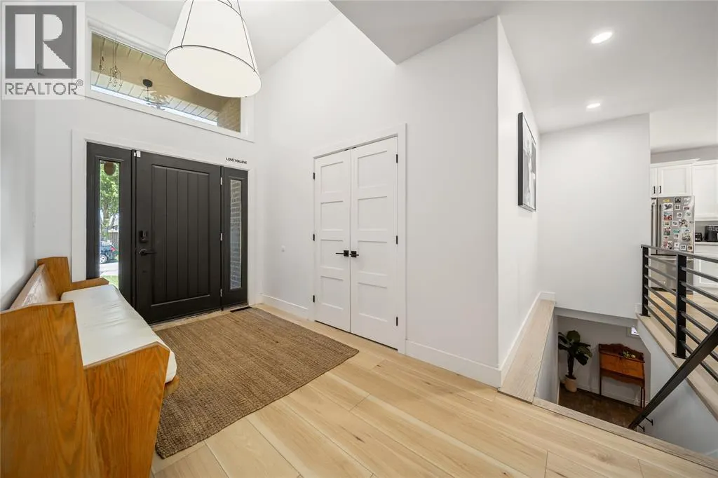 444 HADFIELD CRESCENT
