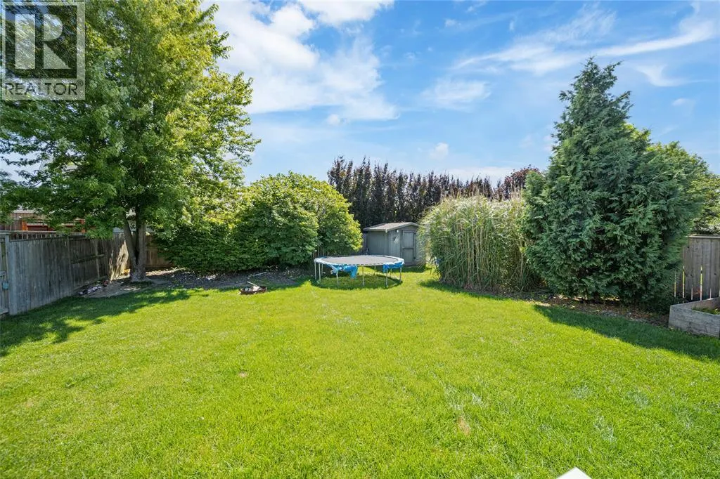 444 HADFIELD CRESCENT