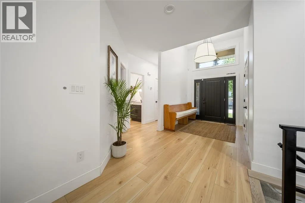 444 HADFIELD CRESCENT