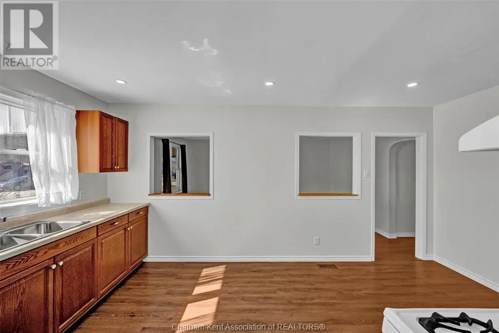 34 Colwell STREET