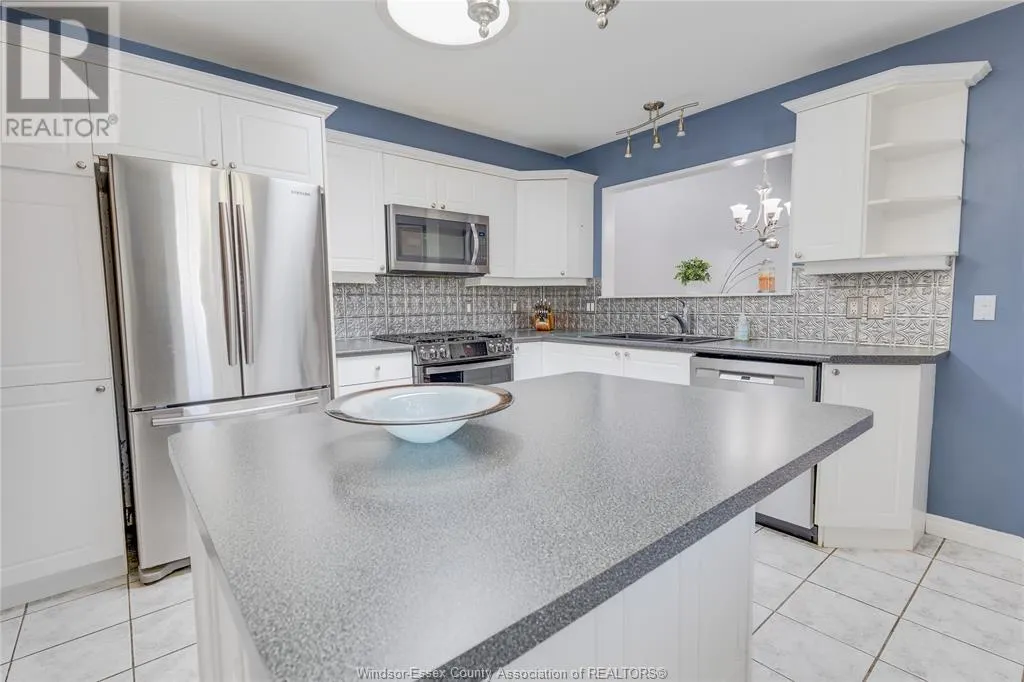 330 SADDLE LANE