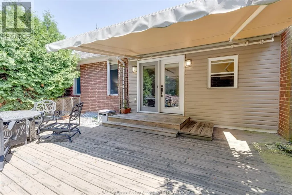 330 SADDLE LANE