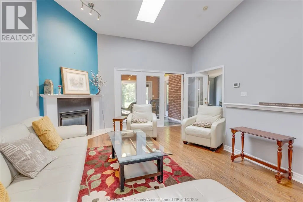 330 SADDLE LANE