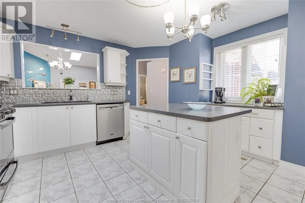 330 SADDLE LANE