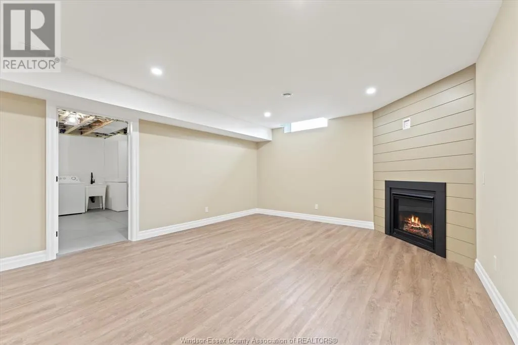 64 REDWOOD AVENUE