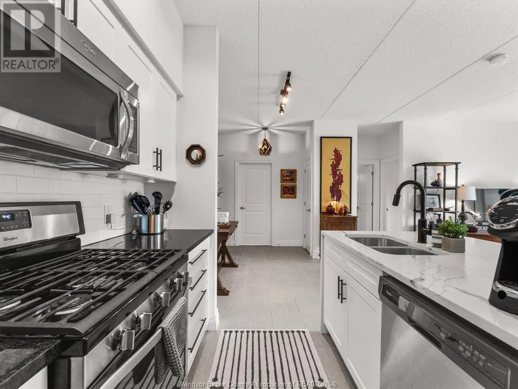 250 Manning ROAD Unit# 204