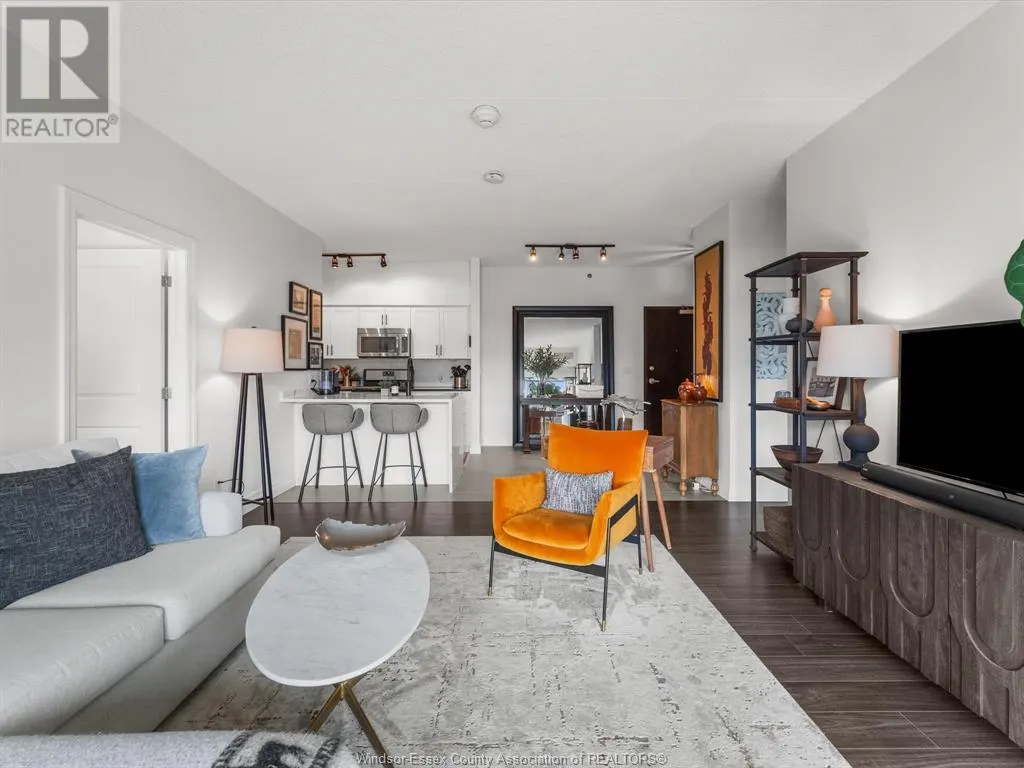 250 Manning ROAD Unit# 204