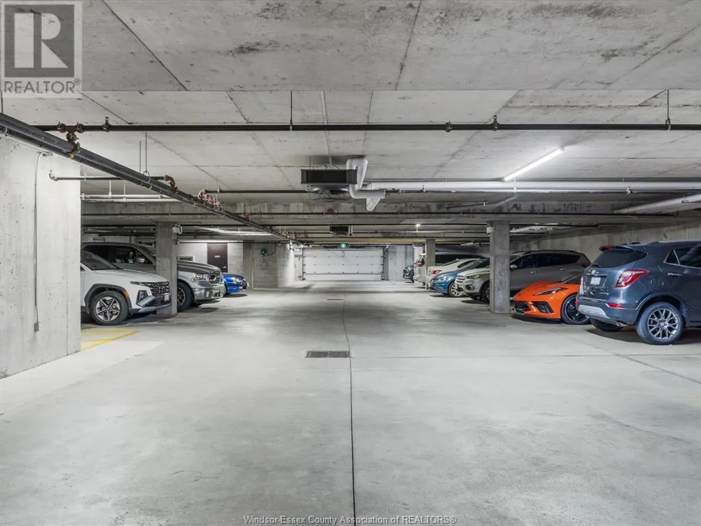 250 Manning ROAD Unit# 204
