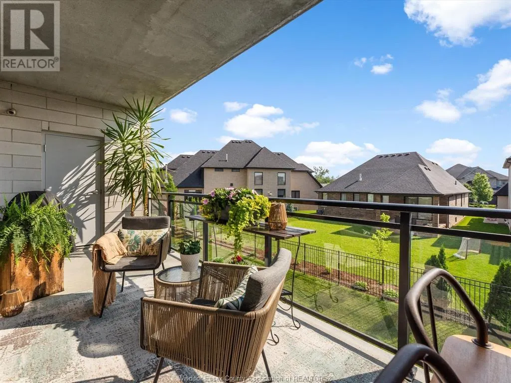 250 Manning ROAD Unit# 204