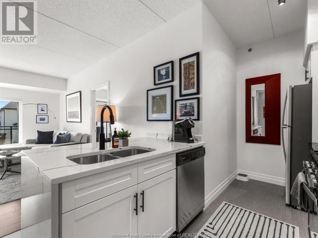 250 Manning ROAD Unit# 204