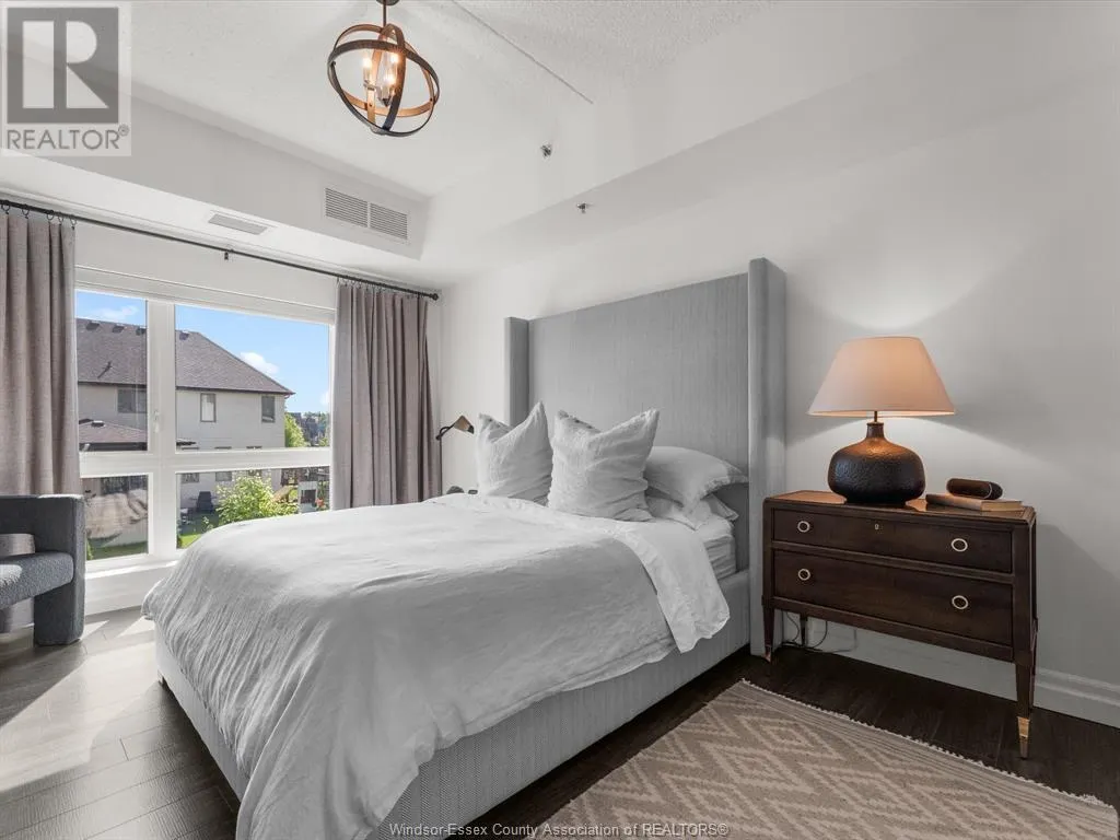 250 Manning ROAD Unit# 204
