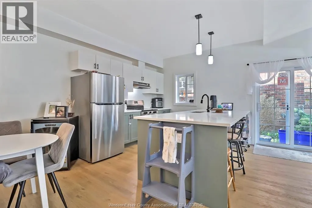1329 ST. ANNE STREET