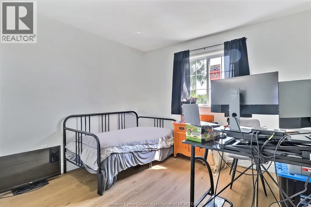 1329 ST. ANNE STREET