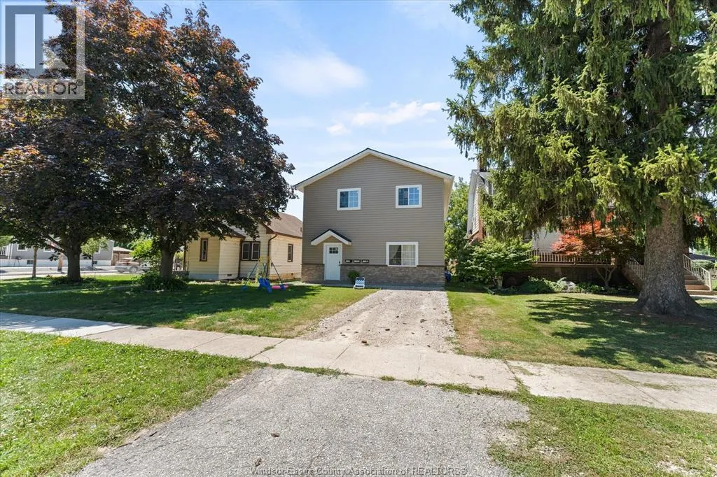 1329 ST. ANNE STREET