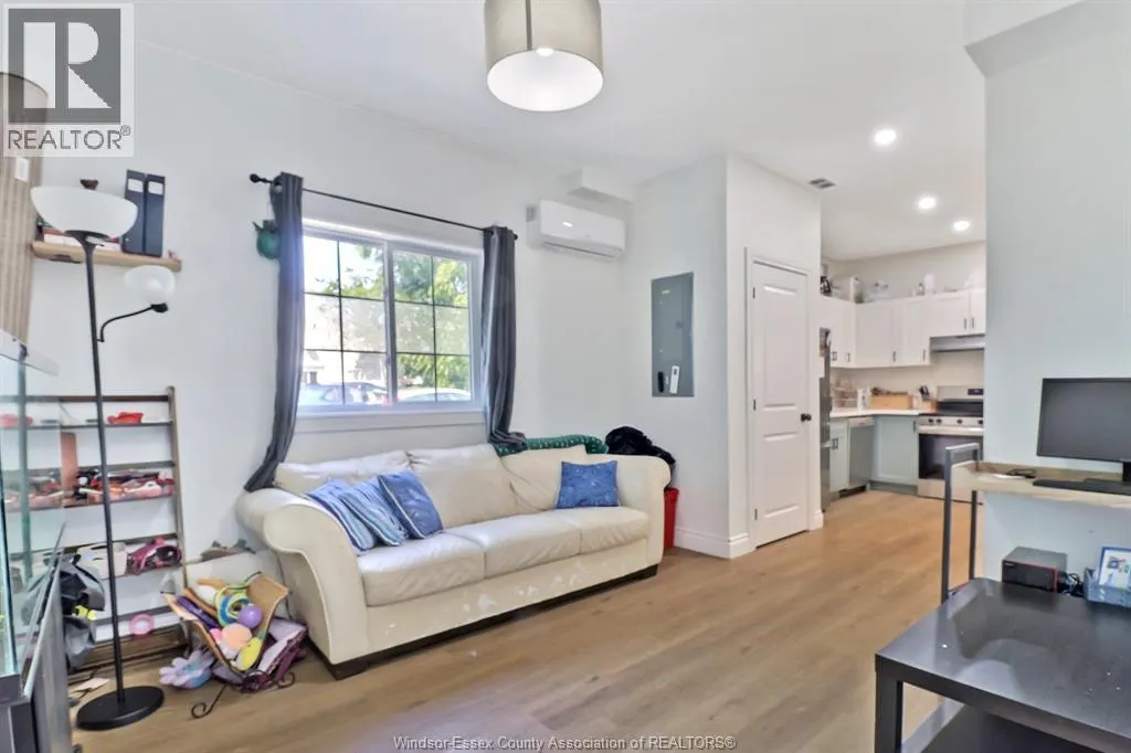 1329 ST. ANNE STREET
