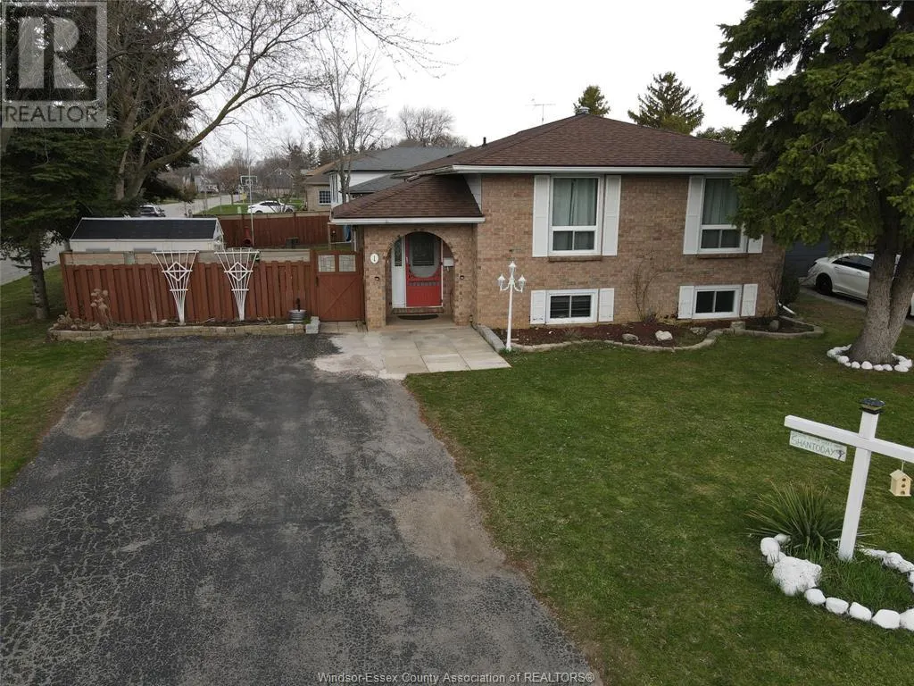 1 LUCY CRESCENT