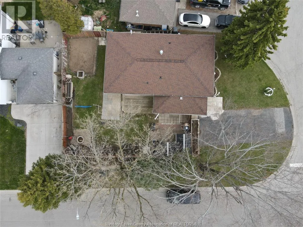 1 LUCY CRESCENT
