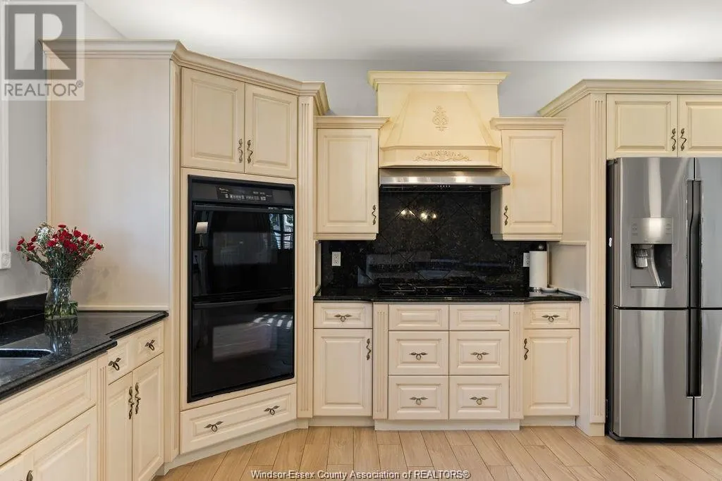 625 GEORGE KENNEDY WAY