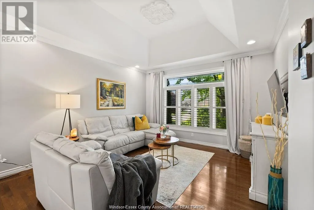 625 GEORGE KENNEDY WAY