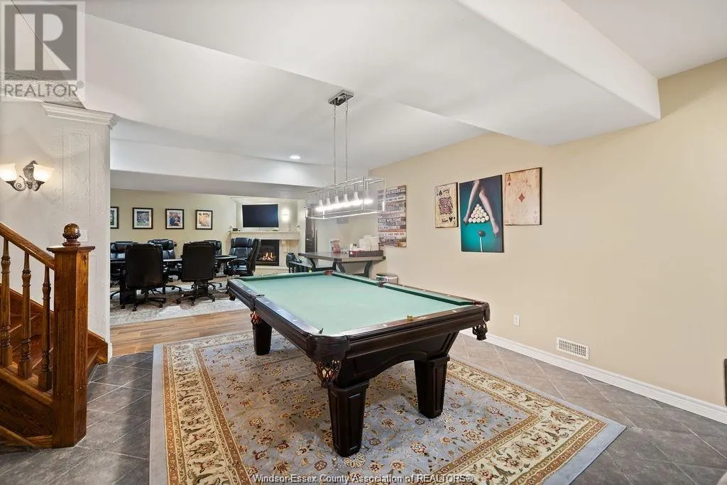 625 GEORGE KENNEDY WAY
