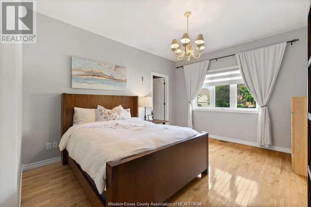 625 GEORGE KENNEDY WAY