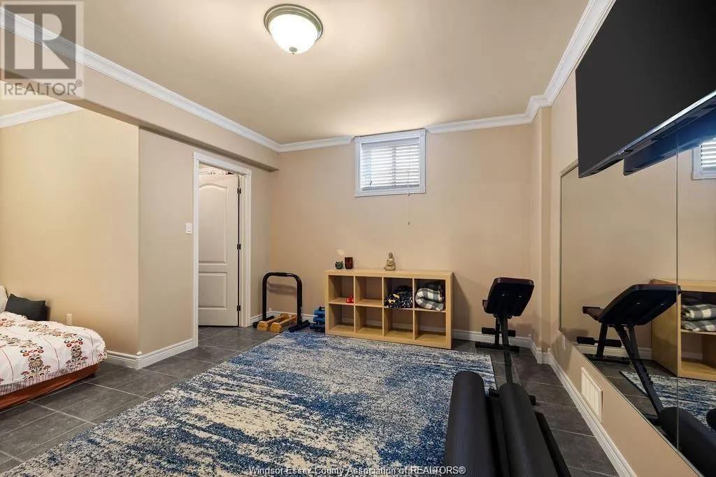 625 GEORGE KENNEDY WAY