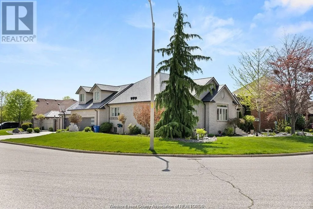 625 GEORGE KENNEDY WAY
