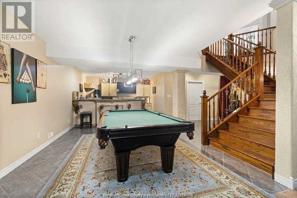 625 GEORGE KENNEDY WAY