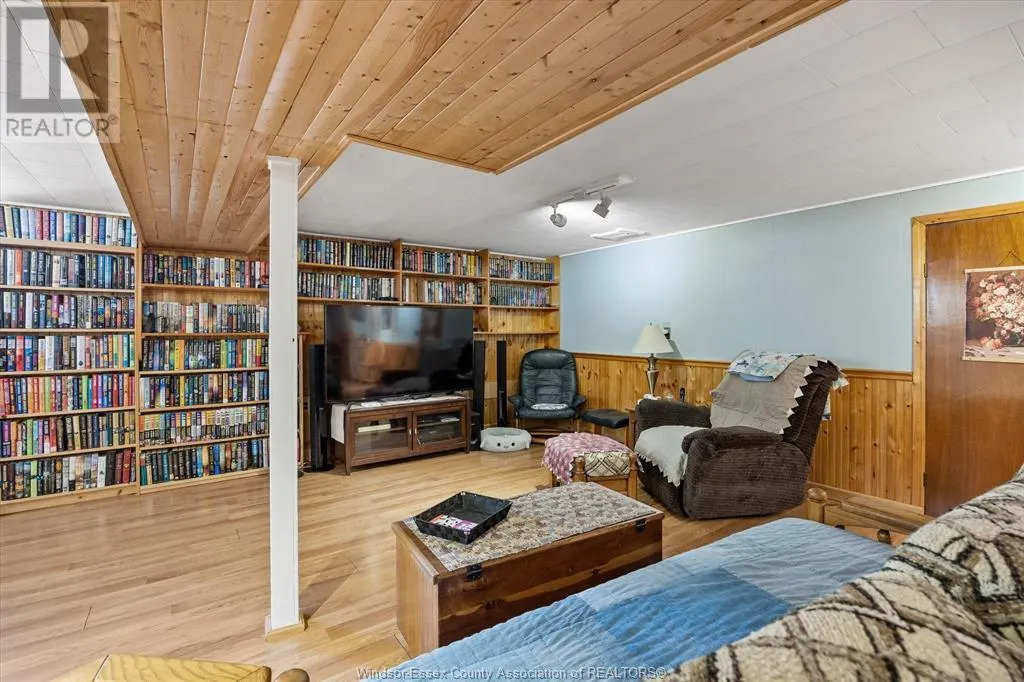 4 SUNSET PLACE