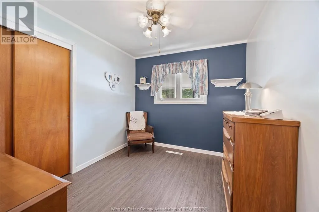 4 SUNSET PLACE