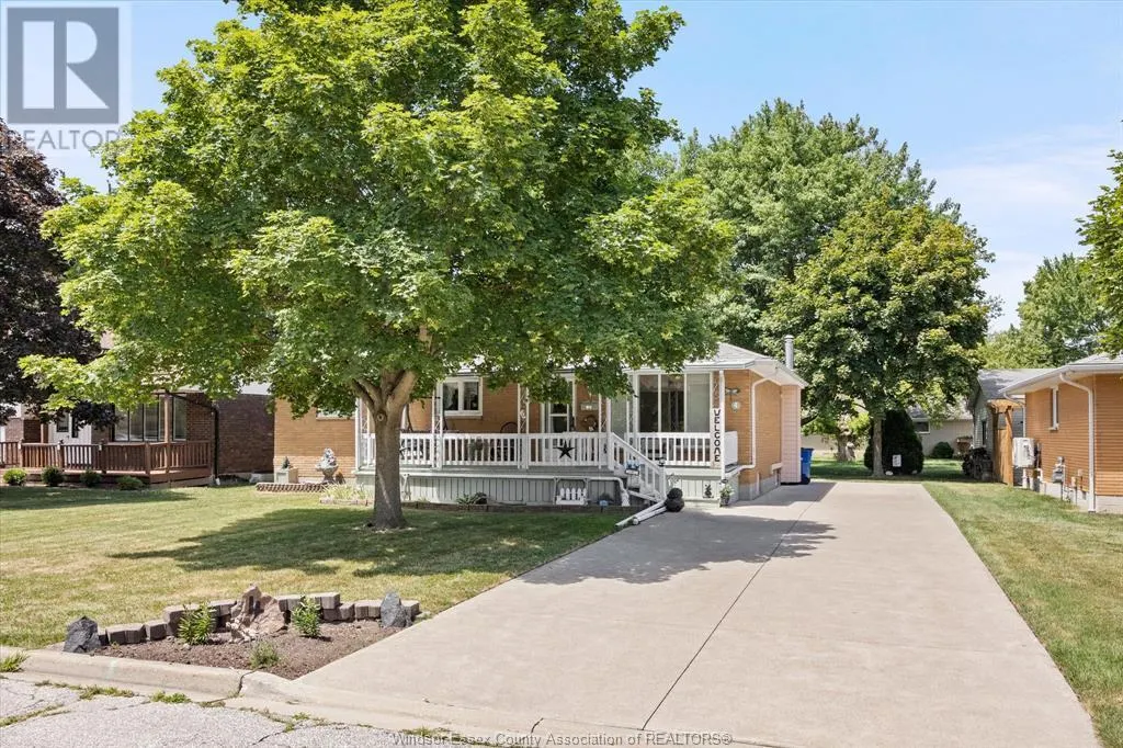 4 SUNSET PLACE