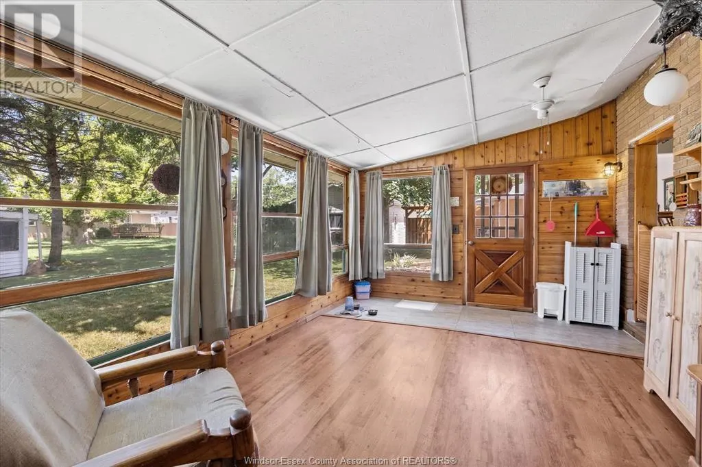 4 SUNSET PLACE