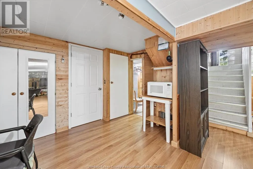 4 SUNSET PLACE
