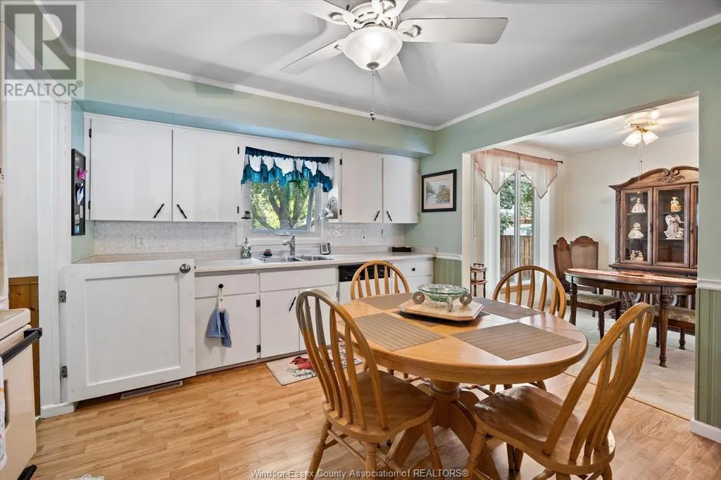 4 SUNSET PLACE
