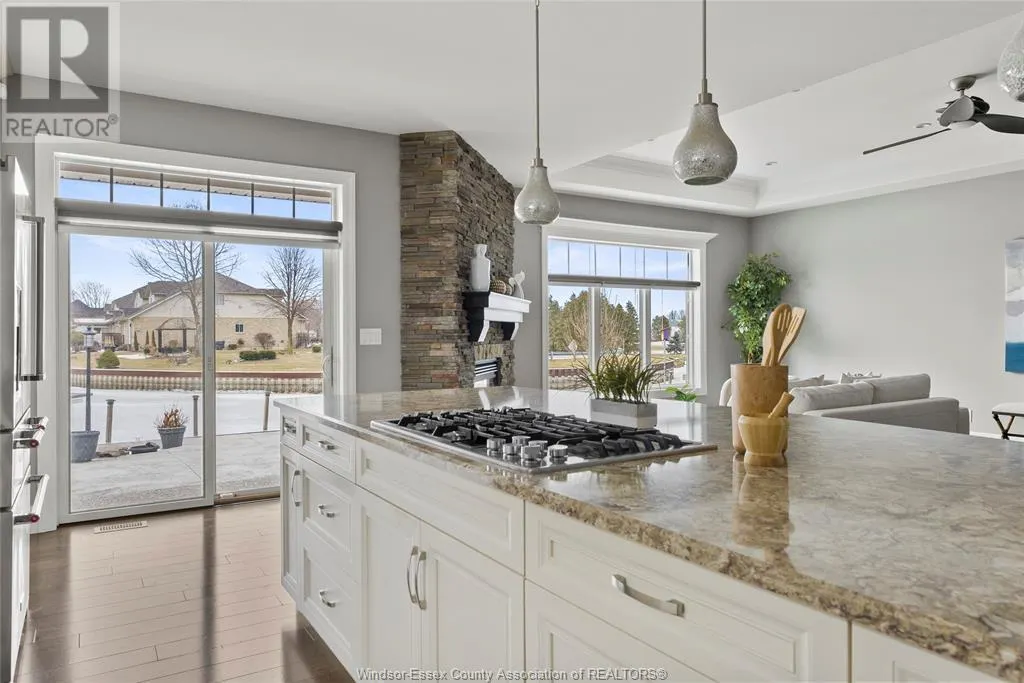 33 Montego Bay CRESCENT