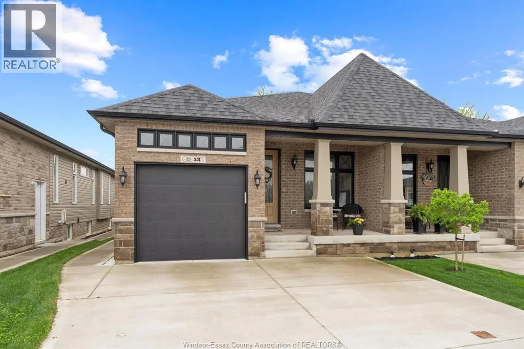 58 HAZEL CRESCENT