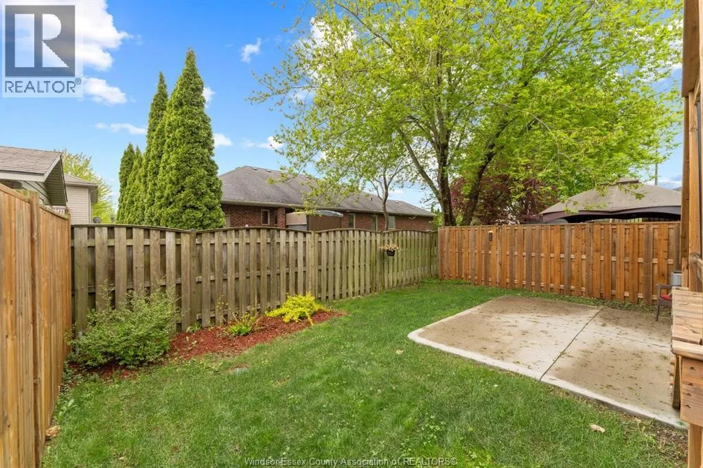 58 HAZEL CRESCENT