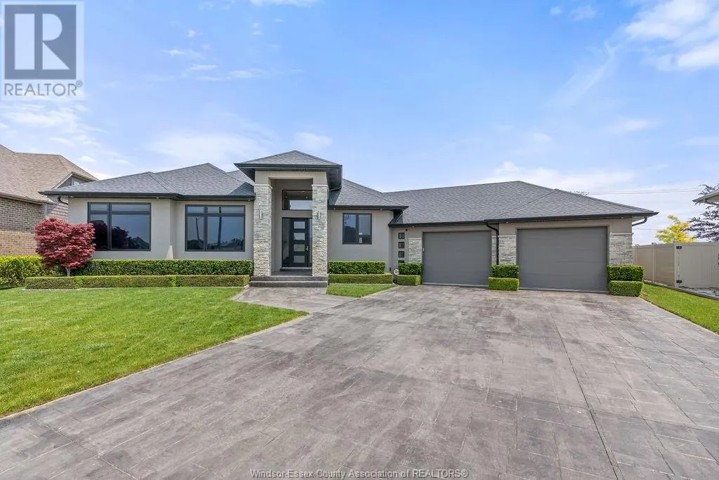 6 MULBERRY CRESCENT