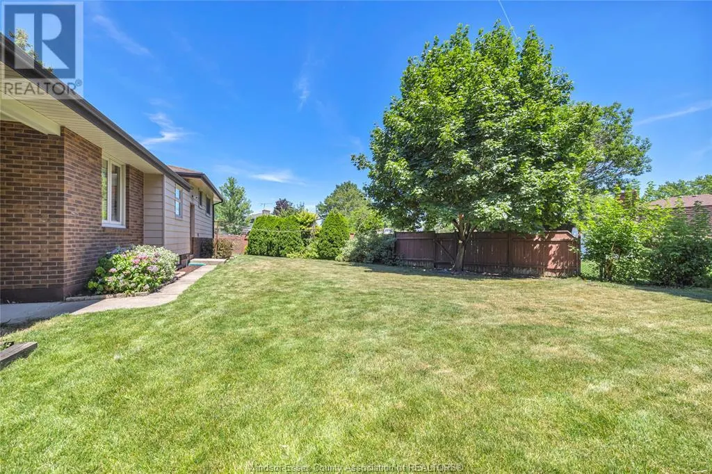 302 WOODRIDGE
